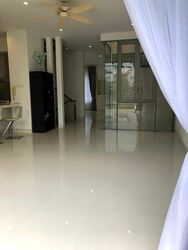 Harbourfront Avenue (D4), Terrace #483909251